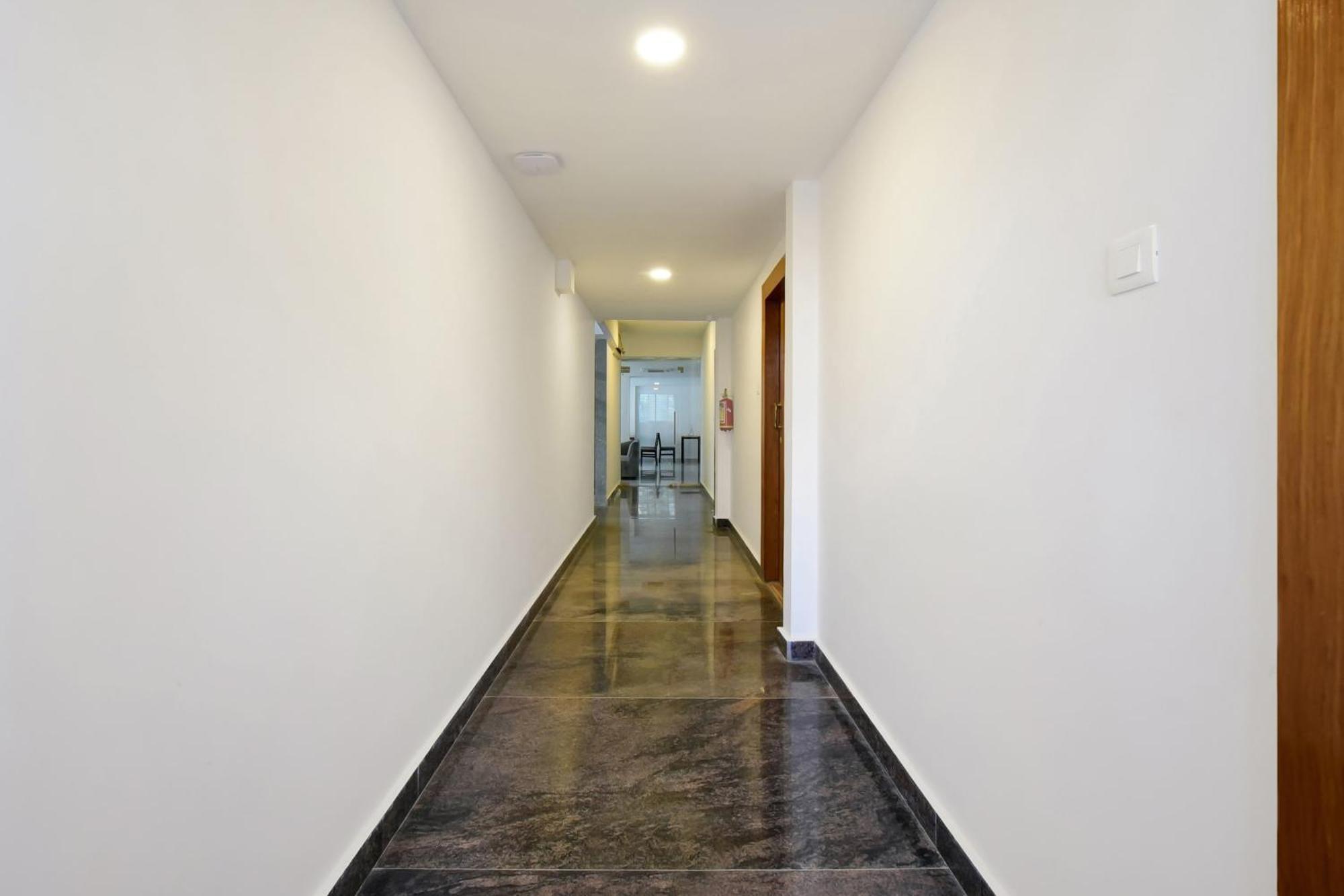 Готель Super Grand Collection O Near Sarjapur Road Near 7D Voyage Бенґалуру Екстер'єр фото