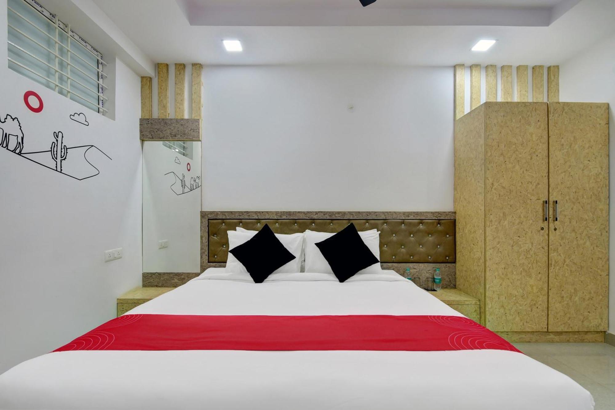 Готель Super Grand Collection O Near Sarjapur Road Near 7D Voyage Бенґалуру Екстер'єр фото
