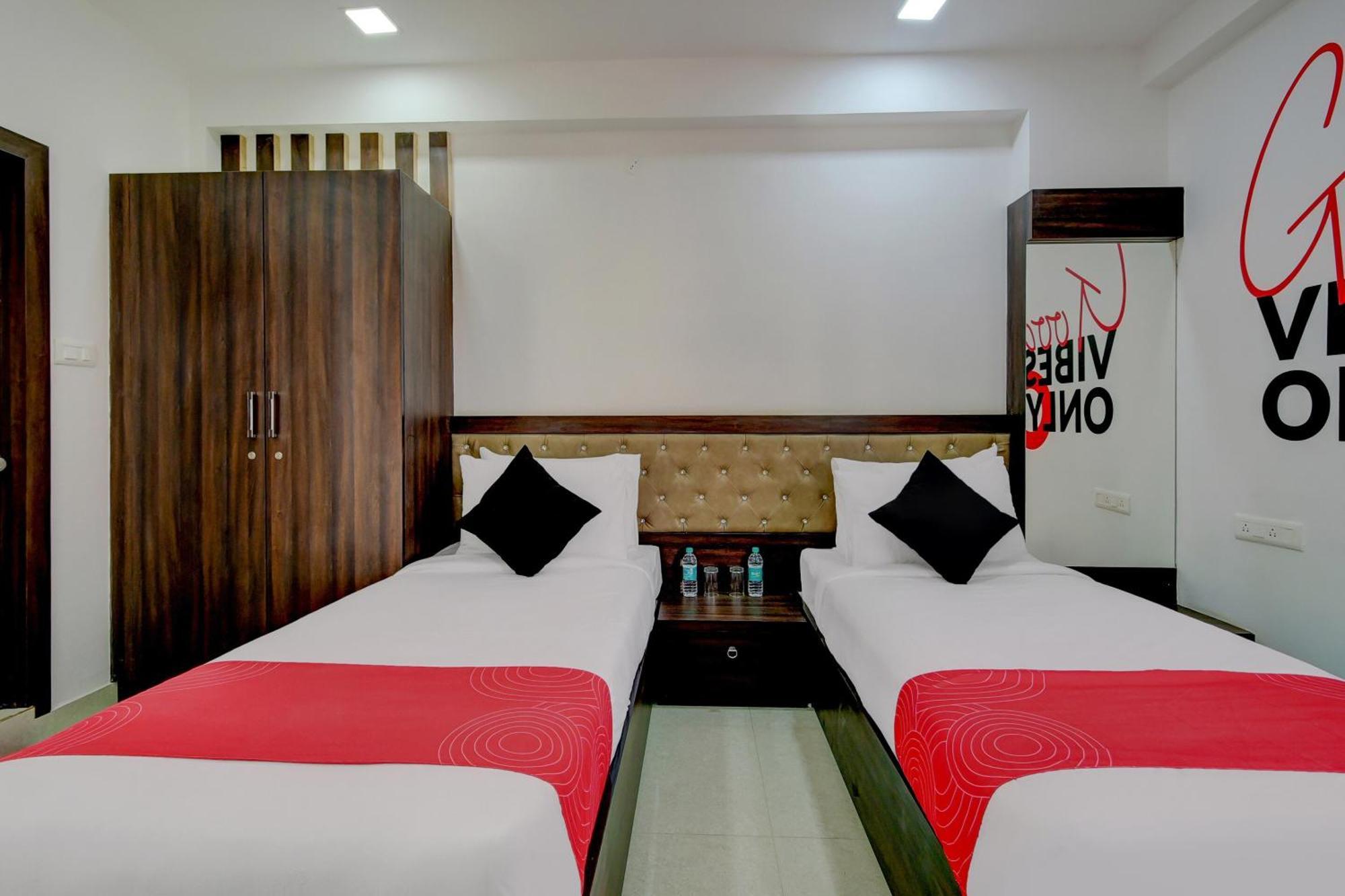 Готель Super Grand Collection O Near Sarjapur Road Near 7D Voyage Бенґалуру Екстер'єр фото