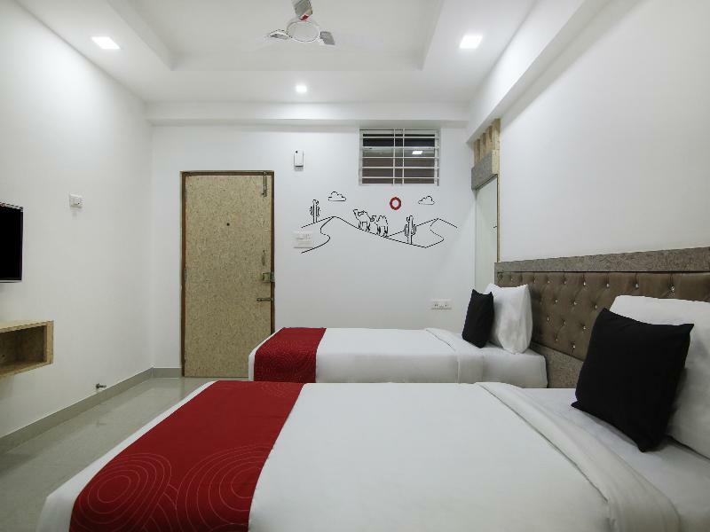 Готель Super Grand Collection O Near Sarjapur Road Near 7D Voyage Бенґалуру Екстер'єр фото